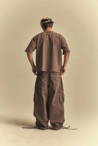 Elwood Oversized Core Tee In Brown