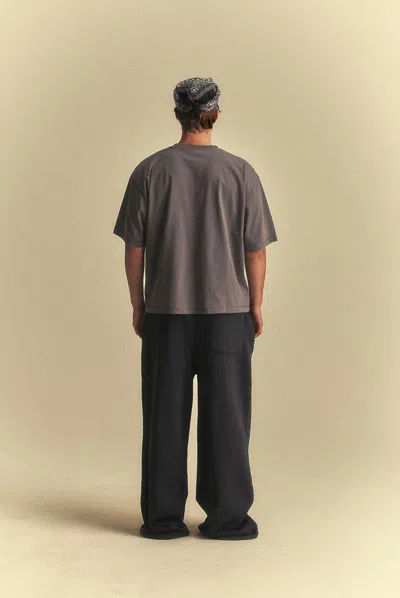 Elwood Oversized Core Tee In Gray