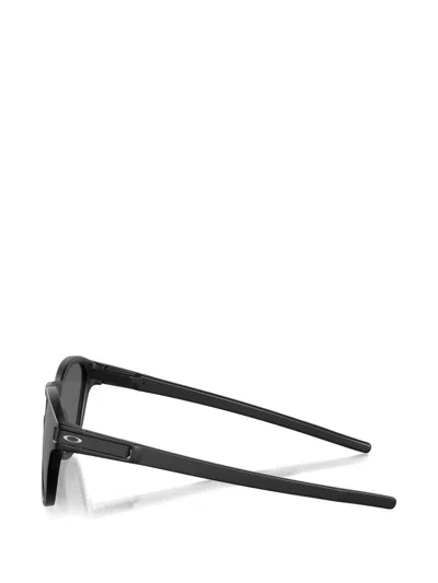 Oakley 래치™ 라운드 프레임 선글라스 In Black