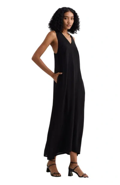 Reistor Crossed In Black