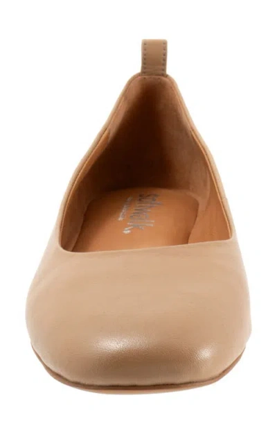 Softwalk Kiris Ballet Flat In Neutral