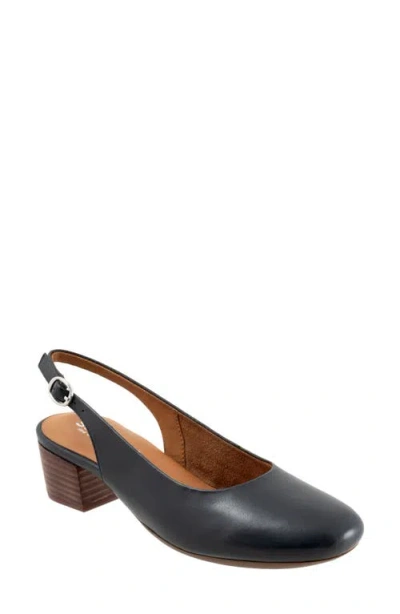 Softwalk Largo Pump In Blue