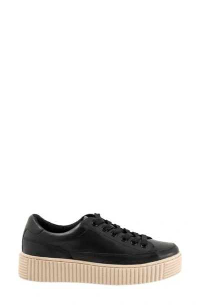 Trotters Baylor Platform Sneaker In Black