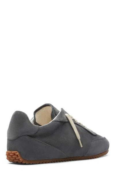 Axel Arigato Daze Runner Grey Sneaker With Logo On The Tongue And Grooved Sole In Suede Man In Gray