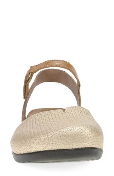 Dansko Rowan Flat In Neutral