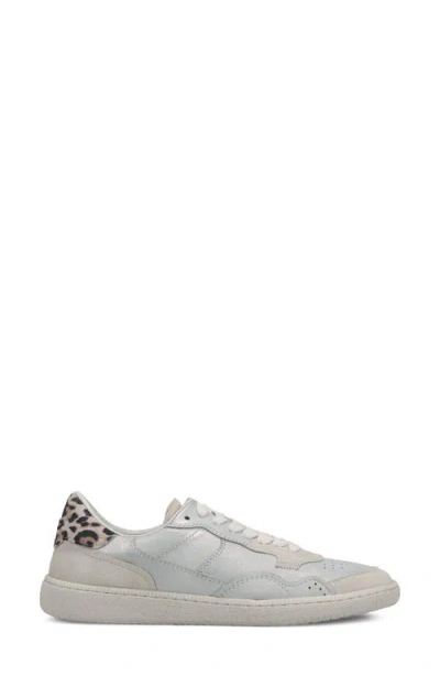 Vaneli Paris Sneaker In White