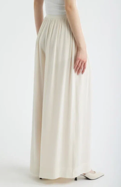 Frame The Wave Silk Chiffon Pants In White