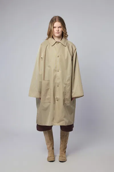 Sofie D'hoore Long Raglan Sleeve Coat Front Patch Pockets In Neutral