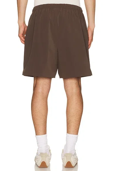 Essentials Active Trace Classic Short In Brown