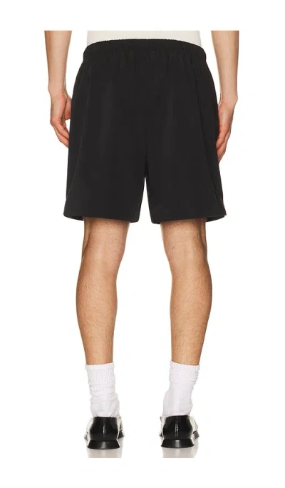 Essentials Active Trace Classic Short In Black