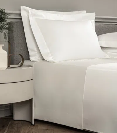 Frette Ultimate Super King Sheet Set In White