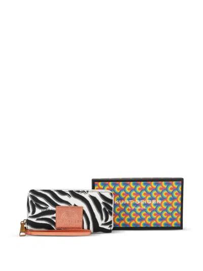 Kurt Geiger 사우스뱅크 로고 패치 지갑 In Multi