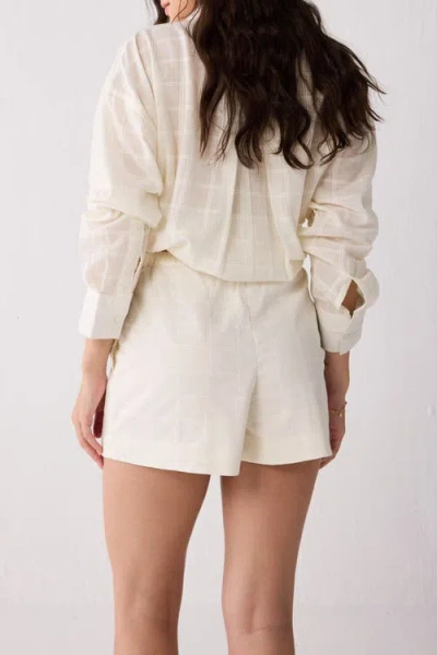Reistor Regular Fit Shorts In Neutral