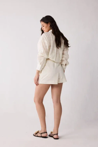 Reistor Regular Fit Shorts In Neutral