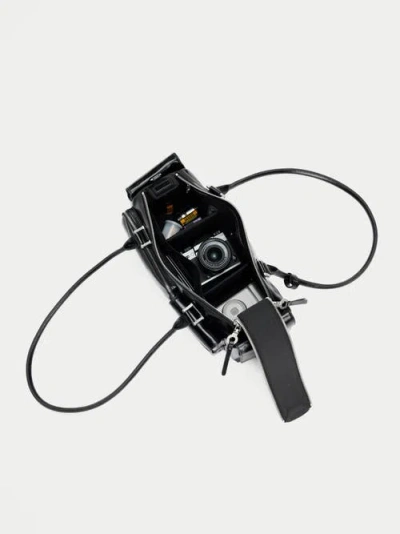 Aest Studios Capture Multipocket Bag In Black