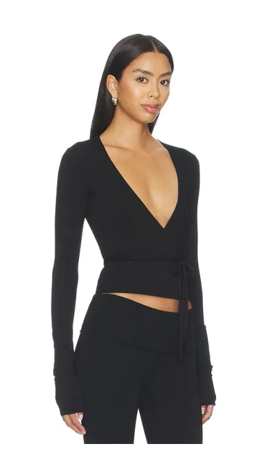 Éterne Wrap Top In Black - Size X-large