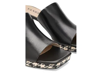 Vaneli Mantie In Black