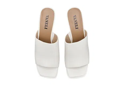 Vaneli Mantie In White