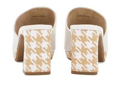 Vaneli Mantie In White
