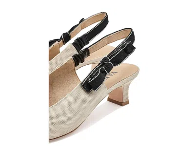 Vaneli Thisbe High In Neutral