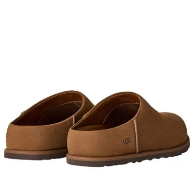 Ugg Matte Finish Smooth Rounded Toe Clogs In Brown