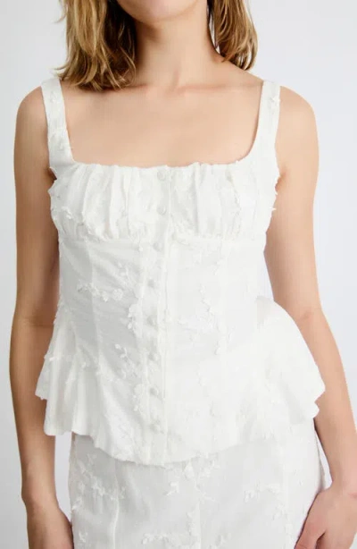 Extro & Vert Bella White Embroidered Button-front Top In White