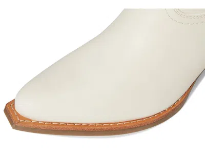 Frye And Co Irlene Short Deco Stitch Cowboy In White