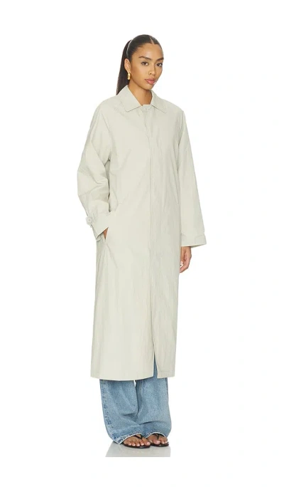 Still Here Trench Coat In White
