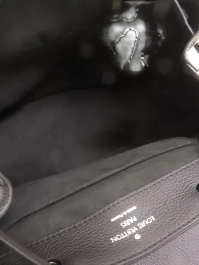Pre-owned Louis Vuitton Lock Me Backpack In Black