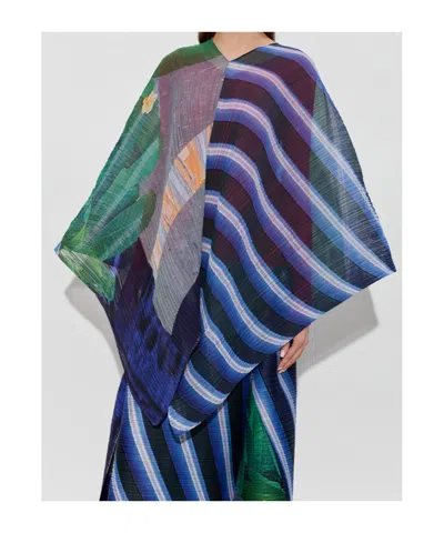 Issey Miyake Pleated-patterned Poncho In Multi
