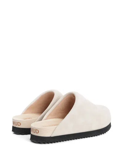 Wud Suede Clogs In Neutral