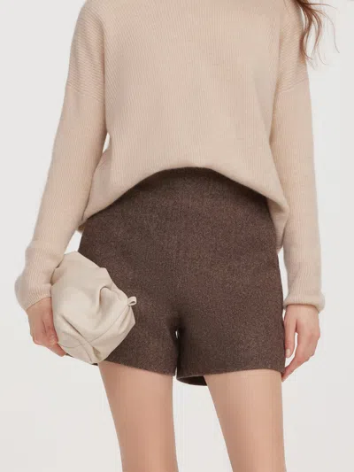 Goelia 100% Washable Wool Women Shorts In Brown