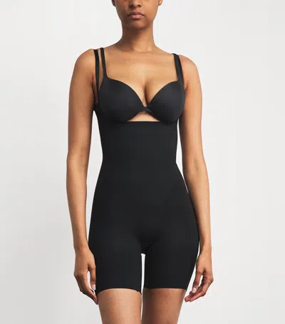 Spanx Sculpt Gofigure Open-bust Mid-thigh Bodysuit In Black