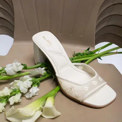 Aldo Lisarae In Neutral