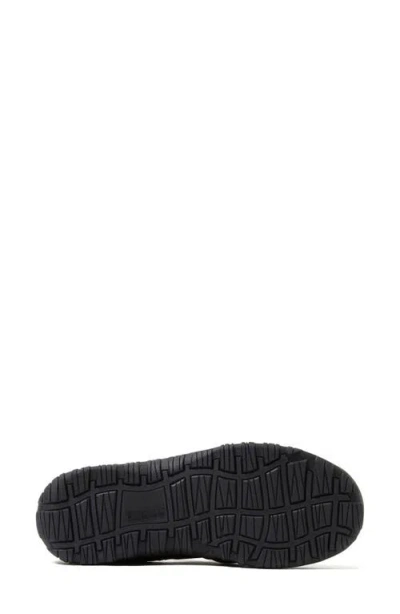 Dearfoams Energy Walk Water Resistant Slipper In Black