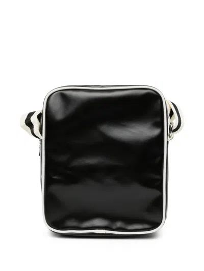 Fred Perry 클래식 스몰 메신저 백 In Black