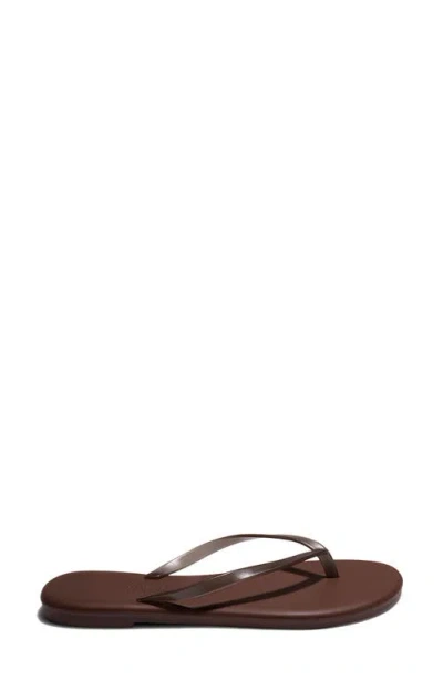 Tkees Foundation Matte Flip Flops In Cappuccino In Burgundy