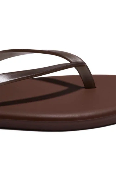 Tkees Foundation Matte Flip Flops In Cappuccino In Burgundy
