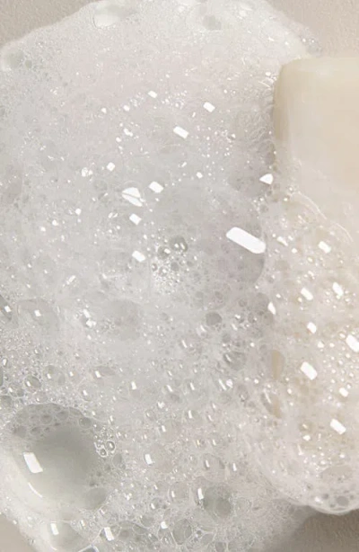 Davines Momo Solid Shampoo Essential Haircare In Transparent