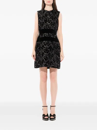 Alexander Mcqueen Leaf-patterned Mini Dress In Black