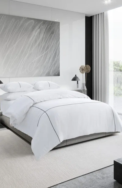 Vera Wang Zig Zag T230 Sateen Duvet Cover Set In White