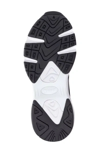 Propét Stability Strive Sneaker In Black