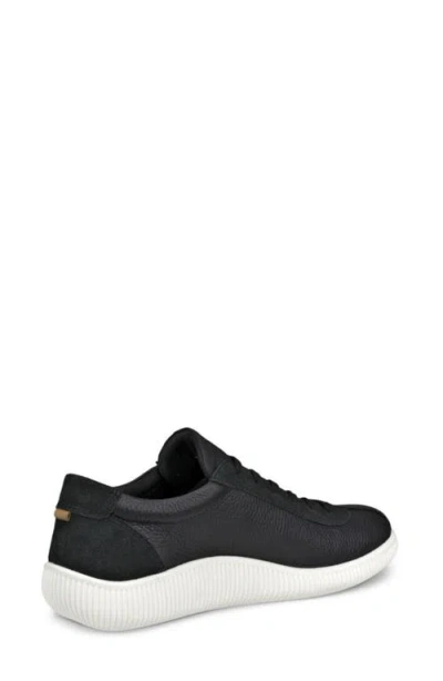 Ecco Textured Leather Low-top Sneaker In Multi
