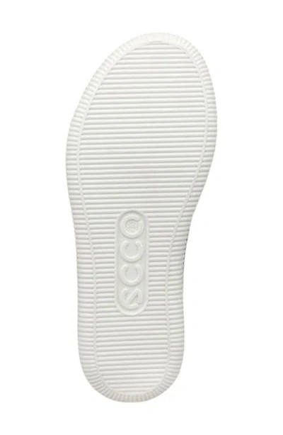 Ecco Textured Leather Low-top Sneaker In Multi