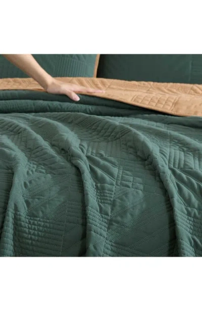 Eddie Bauer Solid Washed Microfiber Quilt Set In Green