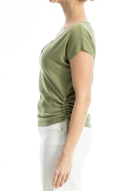 Max Studio Side Ruched Short Sleeve V-neck Sweater In Multi