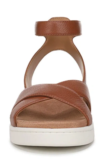 Vionic Uptown Merced Platform Sandal In Brown