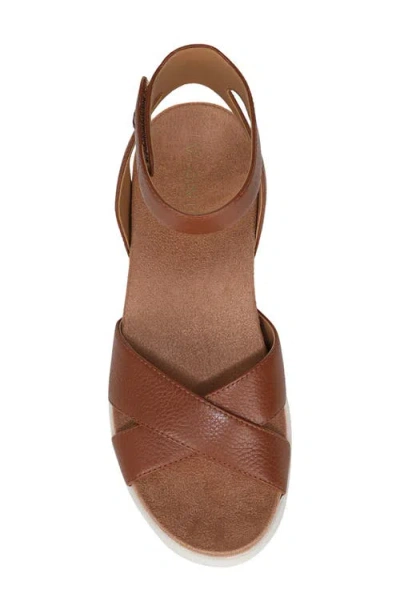 Vionic Uptown Merced Platform Sandal In Brown