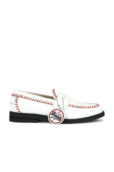 Duke + Dexter Wilde Dexter Baseball Penny Loafer In White