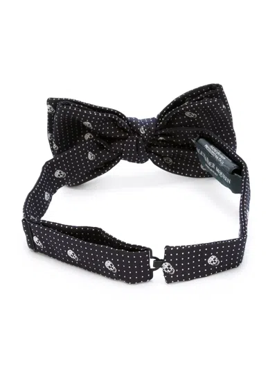 Alexander Mcqueen Skull Patterned Bow Tie In Black